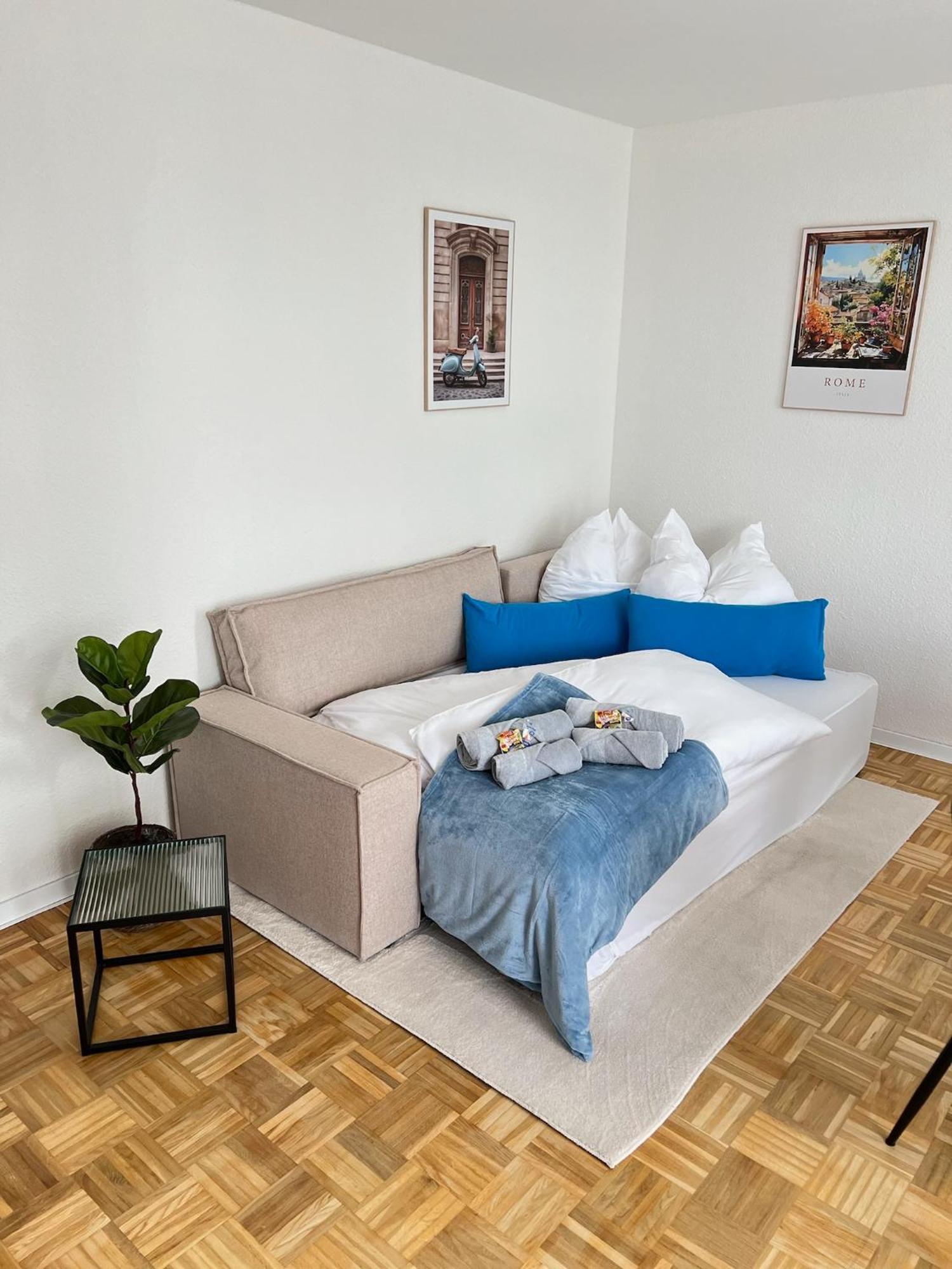 W&D Living - Fewo Kleines Italien Mit Parkplatz Und Balkon Celle Eksteriør billede